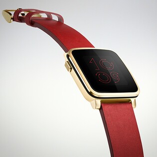 Chytré hodinky Pebble zlevňují a můžete je naučit česky