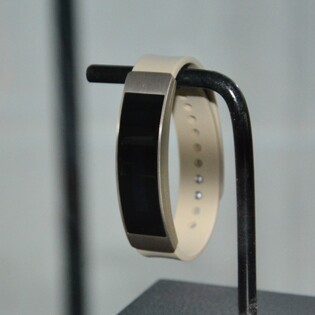 Acer představil 3 náramky Leap: video a foto z New Yorku