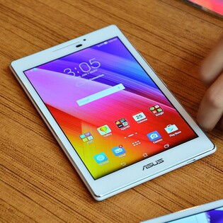 Nový Asus ZenPad 7 má styl a útočí příslušenstvím (video)