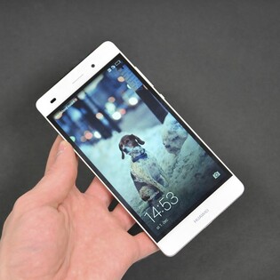 Telefony Huawei jsou u nás stále populárnější, vede model P8 Lite