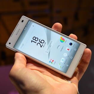 Následníci trůnu v Berlíně: Xperia Z5 a Z5 Compact naživo (video)