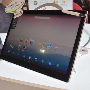 Vyzkoušeli jsme obří tablet s úhlopříčkou 17 palců na IFA 2015