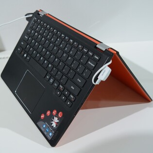 Lenovo Yoga 700 z IFA 2015: parťák na cesty