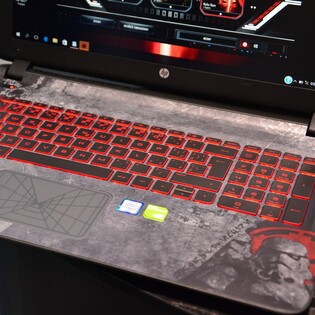 HP představilo notebook edice Star Wars pro skalní fanoušky