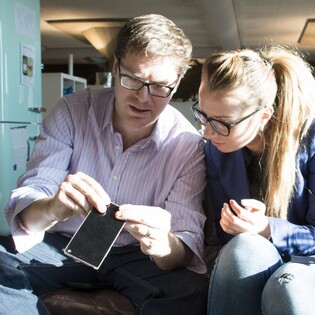 Fairphone 2: mobil, který bere ohledy 