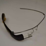 Nové Google Glass se ukazují na fotografiích