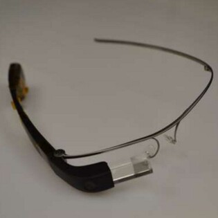 Nové Google Glass se ukazují na fotografiích