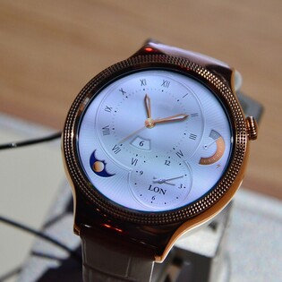 Huawei Watch Jewel a Elegant: dotyk luxusu naživo 