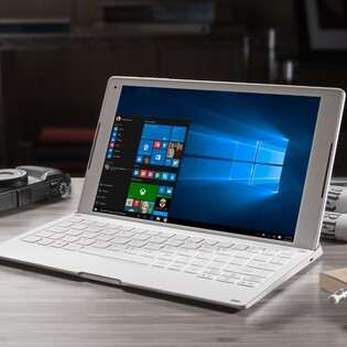 Alcatel PLUS 10: 2v1 s hotspotem v klávesnici