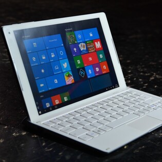 Alcatel PLUS 10 s Windows se dostane na český trh: máme detaily