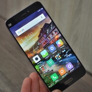 Xiaomi je za vodou, model Mi 5 si zamluvilo přes 14 miliónů zákazníků