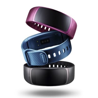 Chytrý náramek Samsung Gear Fit2 si již můžete zakoupit