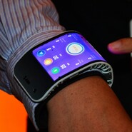 Toto je budoucnost: Lenovo nám ukázalo ohebný mobil i tablet