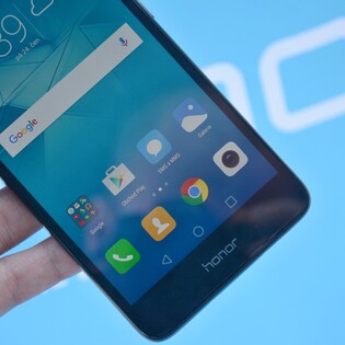 Honor představil 7 Lite: míří mezi olympioniky (video)