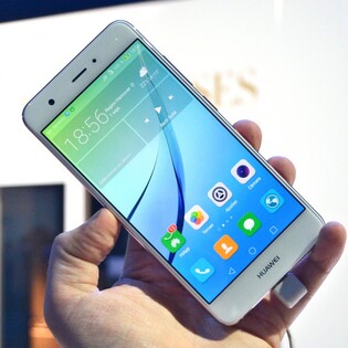 První pohled na novou řadu Huawei nova (video a fotogalerie)