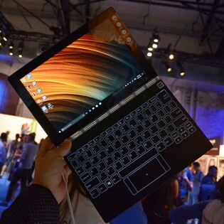 První dojmy z Lenovo Yoga Book: klávesnice nebo zápisník (video)