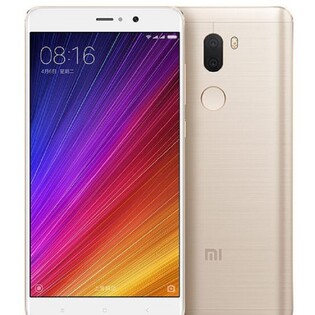 Xiaomi Mi 5S Plus: nadupaný velikán
