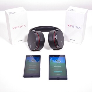 Nové Xperie XZ a X Compact v redakci: podívejte se na unboxing