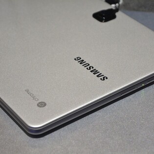 Samsung Chromebook Pro naživo: elegance a Obchod Play 