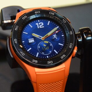 První dojmy z Huawei Watch 2: sportovní elegance (video)