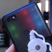 První dojmy z Alcatelu A5 LED: světelná show