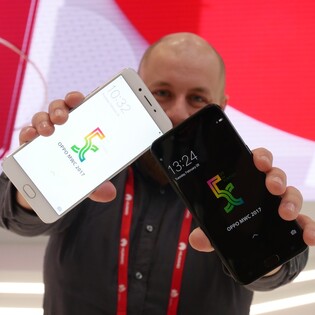 Takhle by měl vypadat iPhone! První dojmy z Oppo R9s a R9s Plus