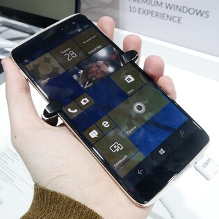 První dojmy z Alcatelu Idol 4 PRO s Windows 10