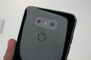 Test odolnosti: LG G6 jen tak nepoškrábete a nezlomíte
