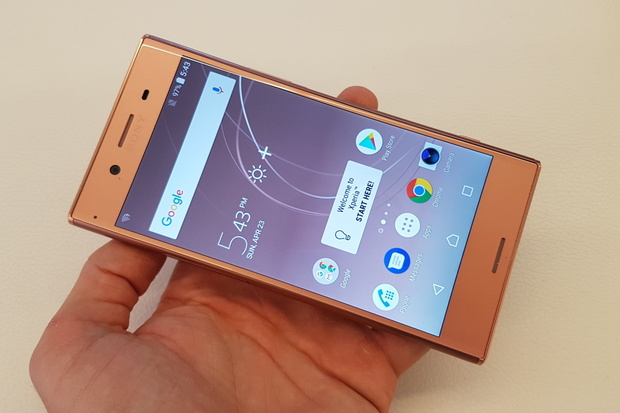 Xperia XZ Premium dorazí za měsíc a růžová možná bude i v Česku
