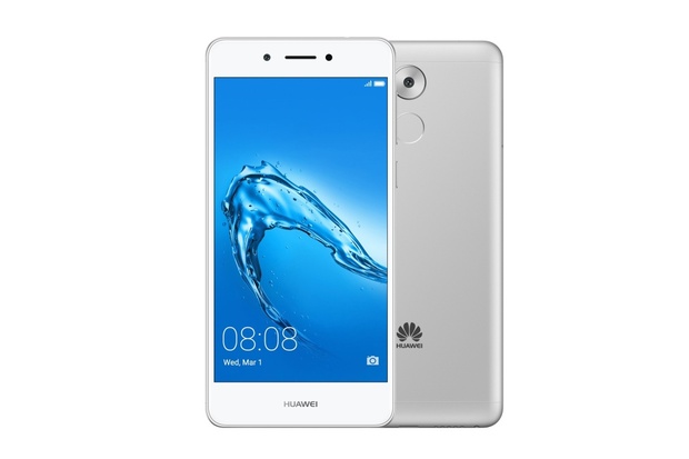 Z Honoru 6C se v ČR stal Huawei nova smart. Na kolik u nás vyjde?
