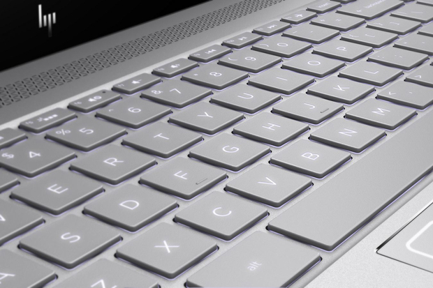 HP v Cannes představilo nové notebooky. Míří do prémiové třídy