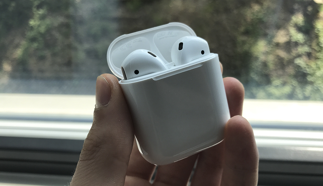 Apple AirPods