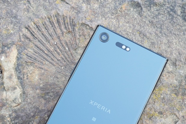 Sony Xperia XZ Premium obdrží Android Oreo v prosinci
