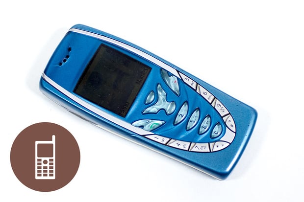 Retro: Nokia 7210 – barevná klasika s FM rádiem