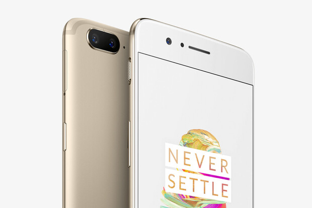 OnePlus 5 si nyní můžete pořídit i ve zlaté barvě