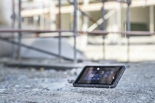 S Okny na stavbu. CAT představil odolný tablet T20