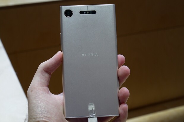 První dojmy z kovové Xperie XZ1, nové vlajkové lodi Sony