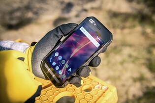 Voda, prach či pády. Nic z toho nový CAT S41 nerozhází