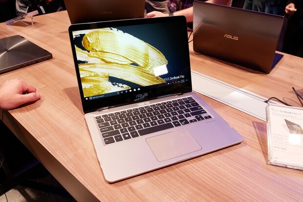 Prohlédněte si s námi tenký a výkonný ASUS ZenBook Flip 14