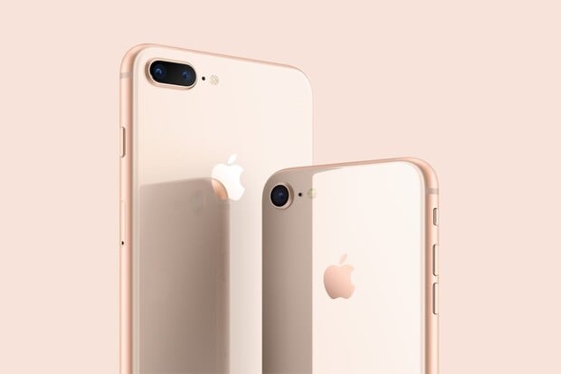 Apple představil iPhony 8 a 8 Plus. Jsou hezčí a výkonnější, ale také křehčí