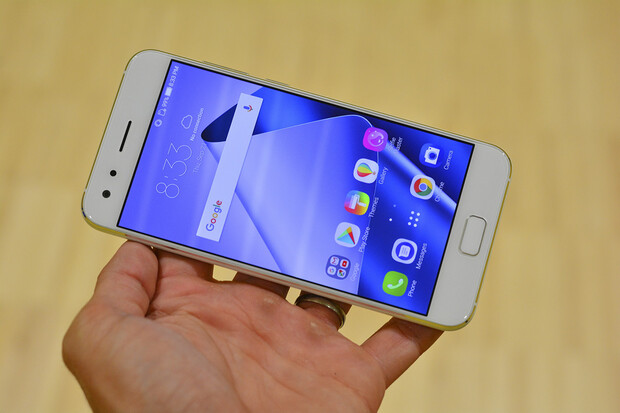 ASUSy ZenFone 4 a 4 Pro oficiálně: moderní Snapdragony a 5,5palcové displeje