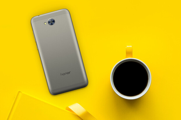 Výhercem multimediálního Honoru 6A se stává...