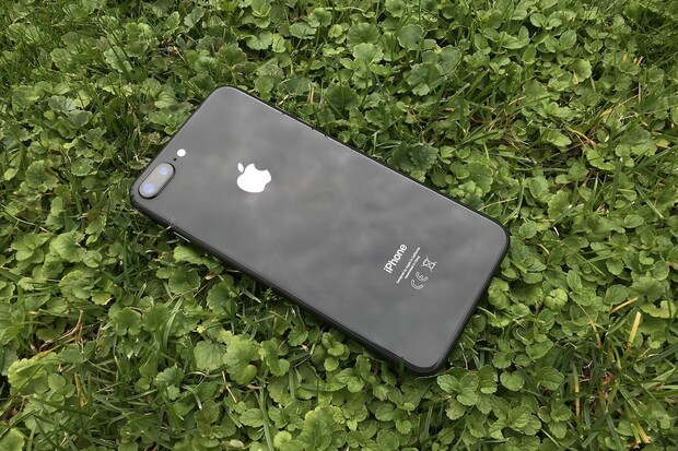 Nový iPhone 8 Plus v redakci. Dokáže zaujmout?