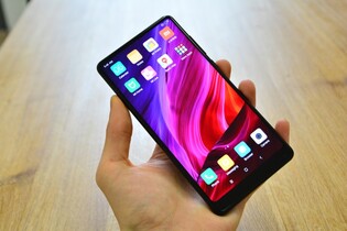 Začínáme testovat Xiaomi Mi MIX 2. Prohlédněte si ho v naší fotogalerii