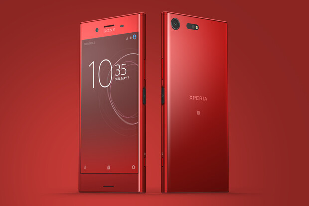Sony Xperia XZ Premium se zbarvila do ruda. Přivítejte verzi Rosso
