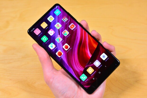 Xiaomi spustilo uzavřený beta program Androidu 8.0 Oreo pro Mi MIX 2