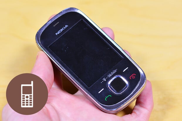 Retro: Nokia 7230 – vysouvák v době dotykové