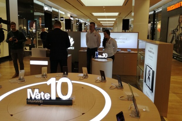 Huawei otevřel svůj první český pop-up store
