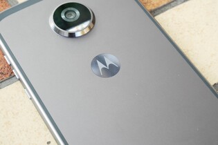Motorola Moto Z2 Play