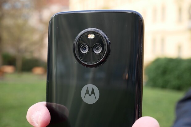 Základní telefon od Motoroly bude mít 2GB RAM. Bude to Moto E7 stačit?